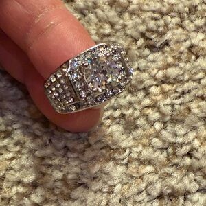 Dazzling Silver Ring with Clear Stones costume, fashion, jewelry, beautiful
